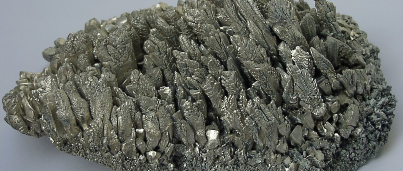 Top 5 Symptoms of Low Magnesium Levels Magnesium_crystals