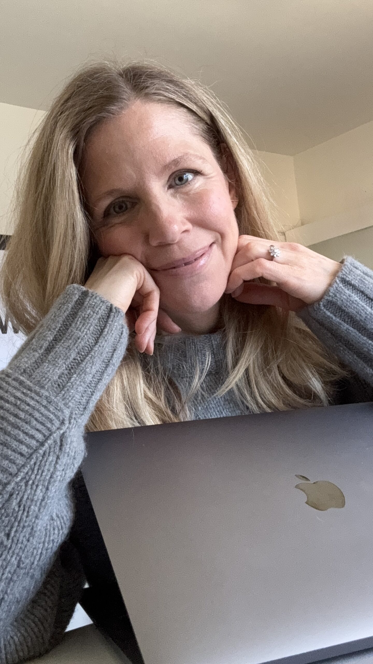 Kristine Newman, Registered Psychotherapist (Q)